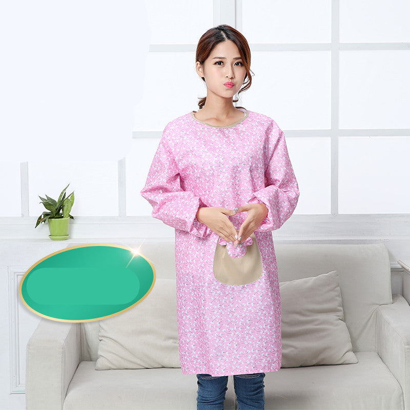 Kitchen apron with long sleeves