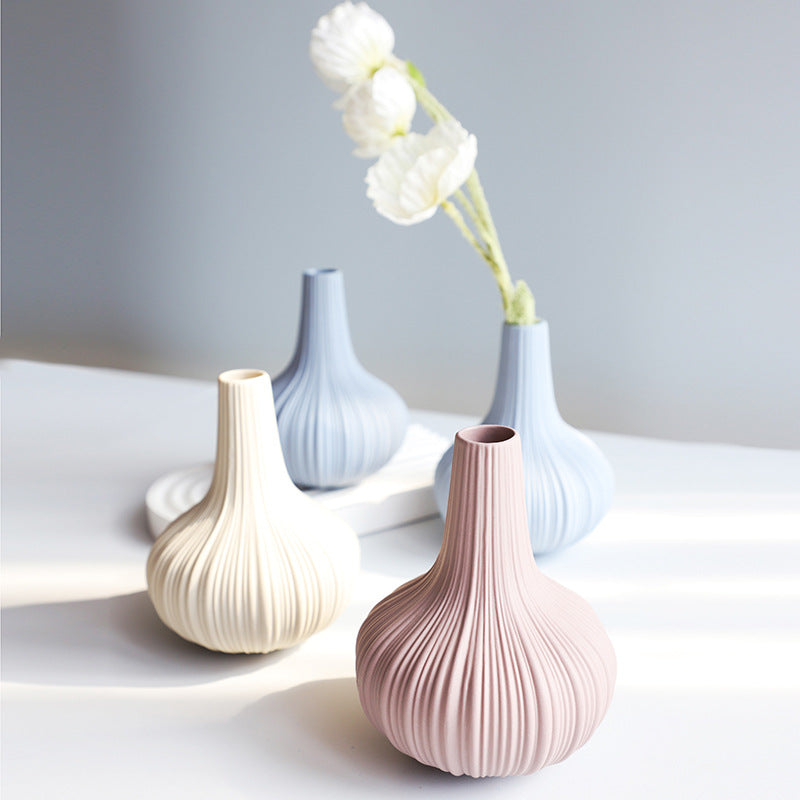 Mini Ceramic Vase Modern Minimalist Dining Table