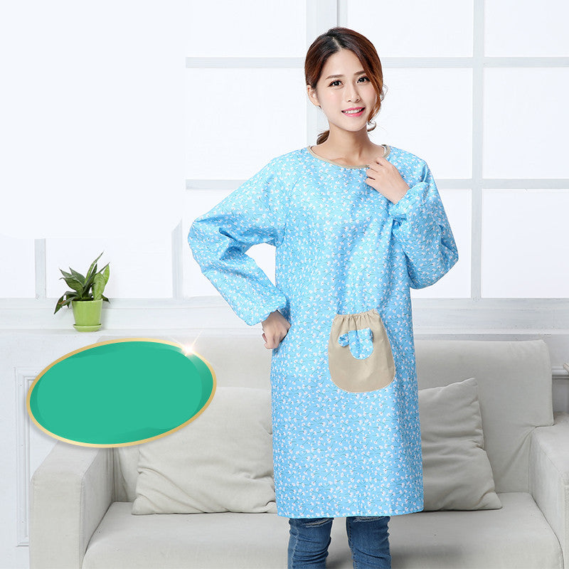 Kitchen apron with long sleeves