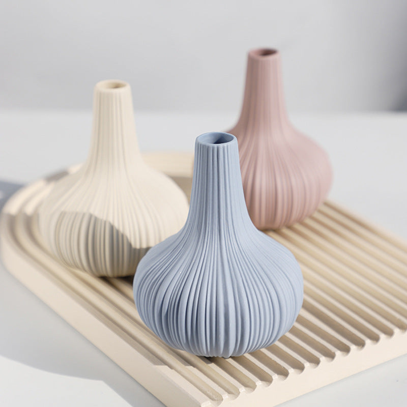 Mini Ceramic Vase Modern Minimalist Dining Table