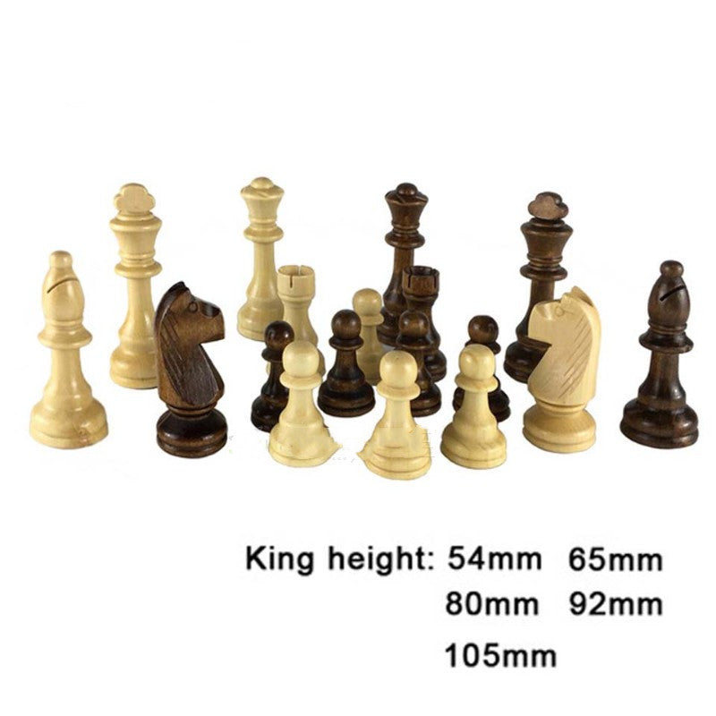 32 Wooden Chess Pieces